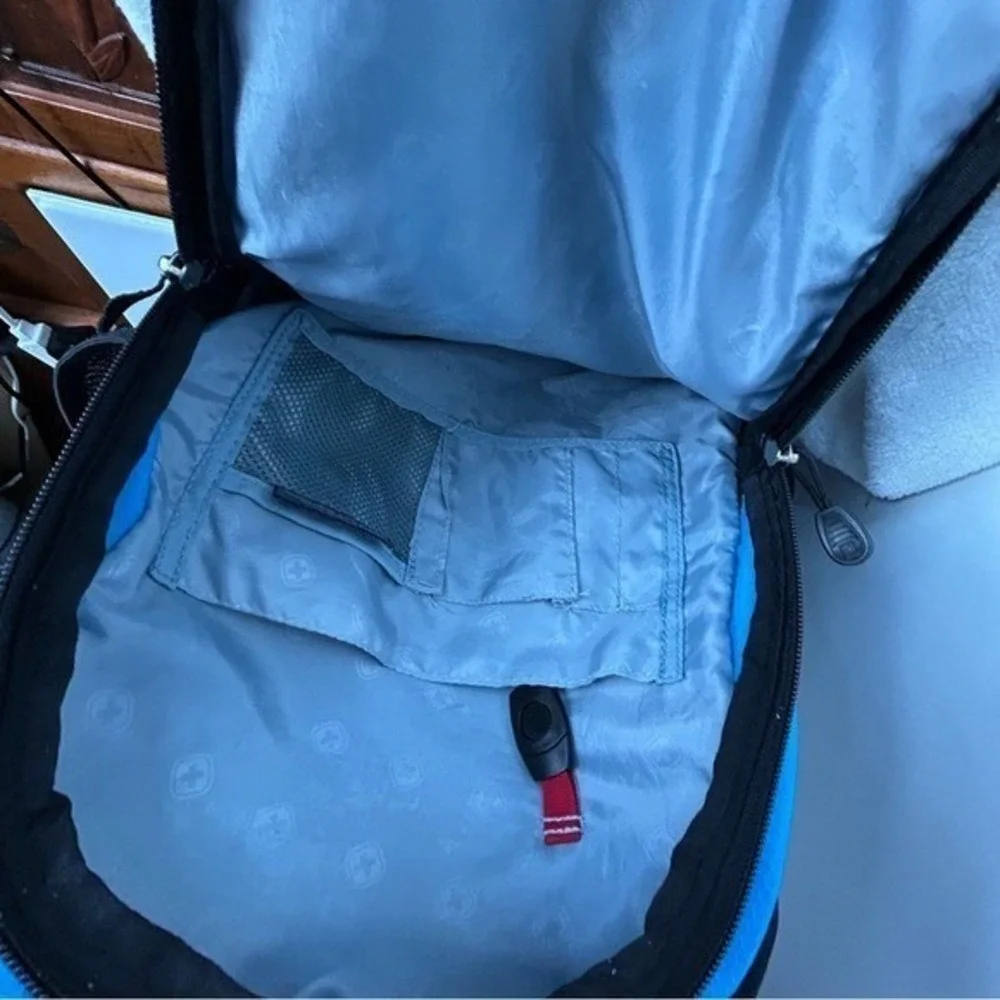 SwissGear Blue Black Large Airflow Laptop Backpack‎